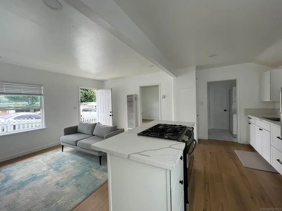218 220 E Connecticut Ave, Vista, CA 92084 - #2