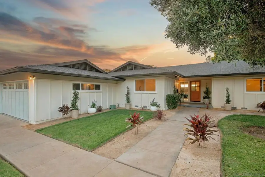 8866 Cliffridge Ave, La Jolla, CA 92037 - #2