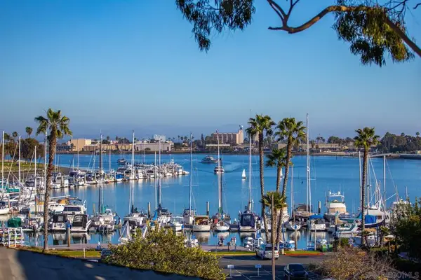 1528 Glorietta Blvd, Coronado, CA 92118