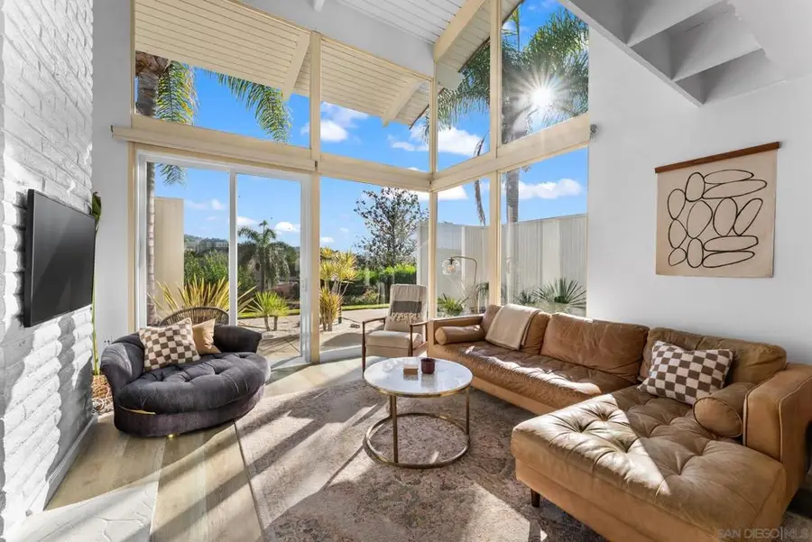 7087 Estrella De Mar #D, Carlsbad, CA 92009 - Image #2