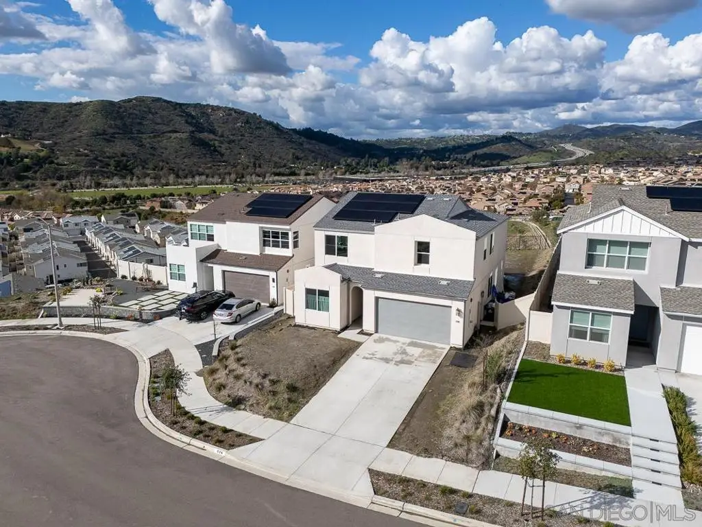 316 Canter Court, Fallbrook, CA 92028 - #1