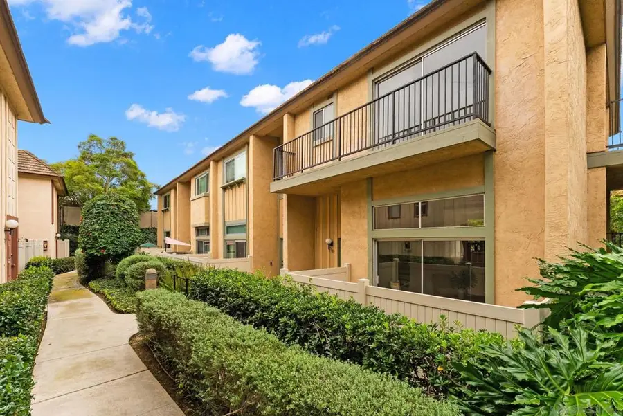 7803 Hummingbird Ln, San Diego, CA 92123 - Image #2