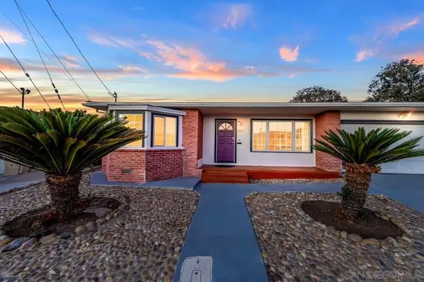 6496 Cleo St, San Diego, CA 92115