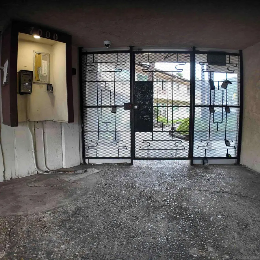 7000 S La Cienega Blvd #29, Inglewood, CA 90302 - #3