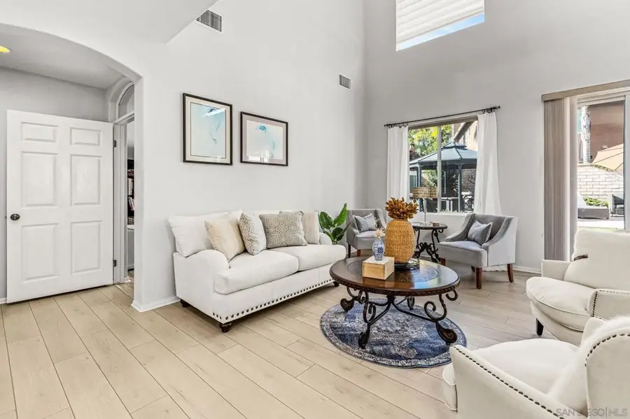 2407 Douglaston Gln, Escondido, CA 92026 - Image #3