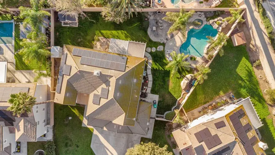 5713 Canoe Dr, Corona, CA 92880 - #2