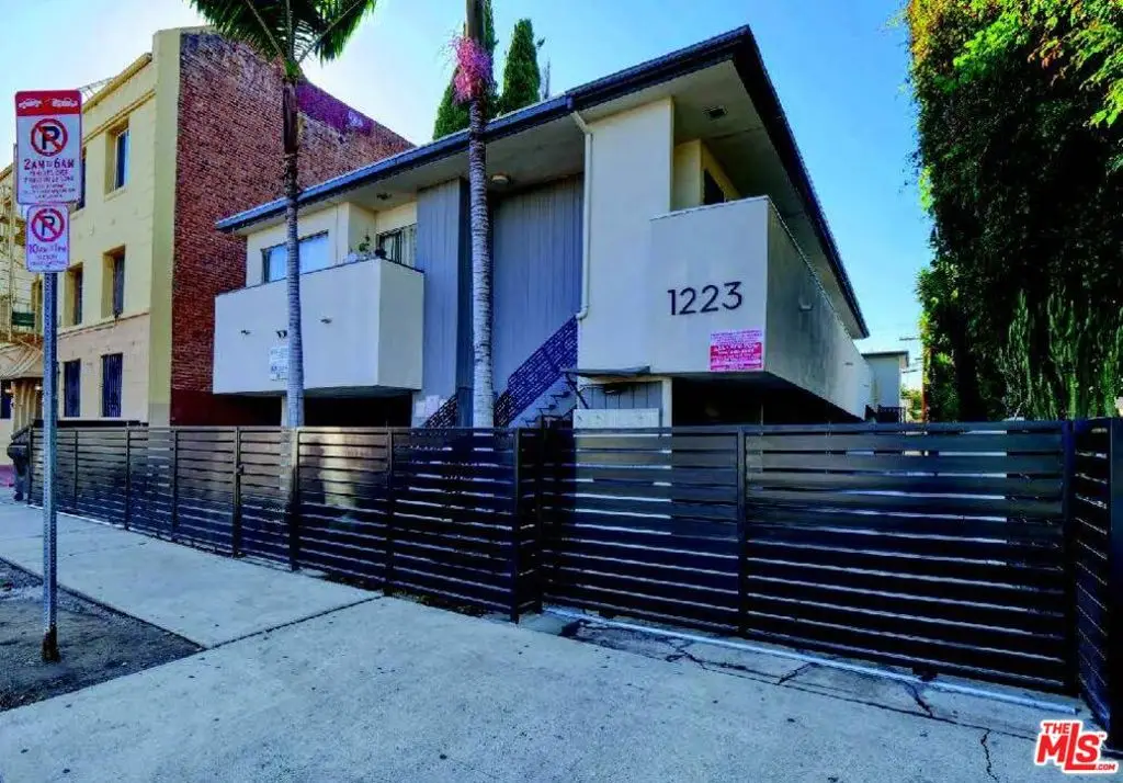 1223 N Beachwood Drive, Los Angeles, CA 90038 - #1