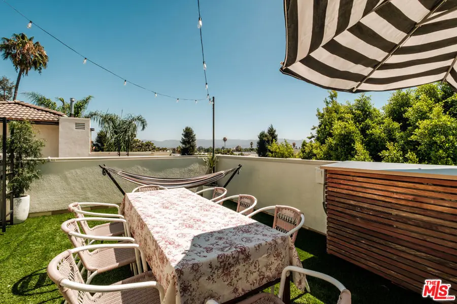 14322 Dickens Street #2, Sherman Oaks, CA 91423 - #3