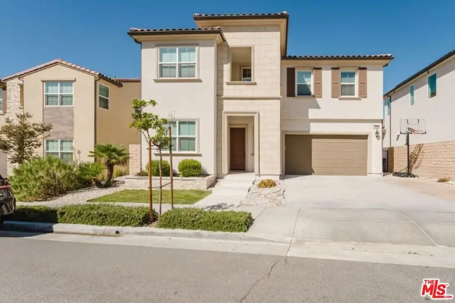 19145 Blackthorn Drive, Santa Clarita, CA 91350 - #3