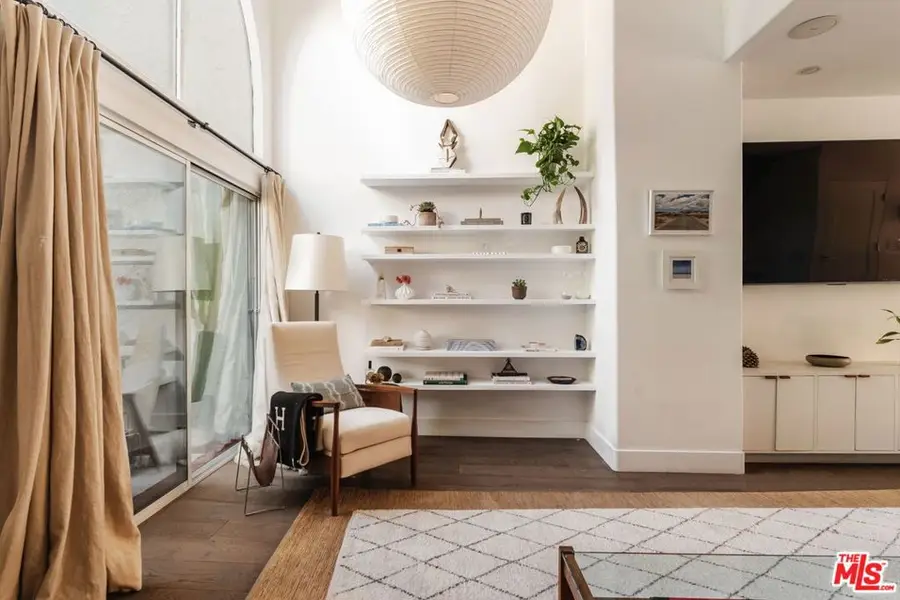 1979 Grace Avenue #2, Los Angeles, CA 90068 - #2