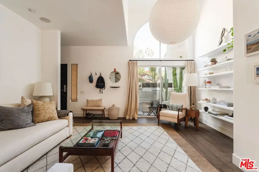 1979 Grace Avenue #2, Los Angeles, CA 90068 - #3