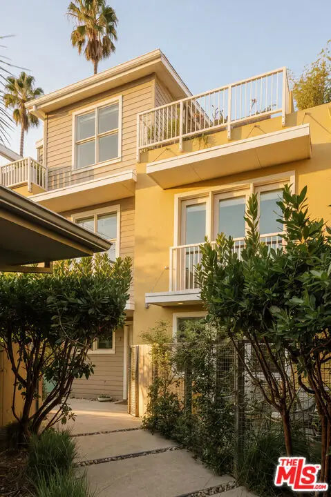 2817 3rd Street #3, Santa Monica, CA 90405 - #2
