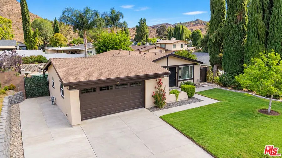 14921 Daffodil Avenue, Canyon Country, CA 91387 - #3