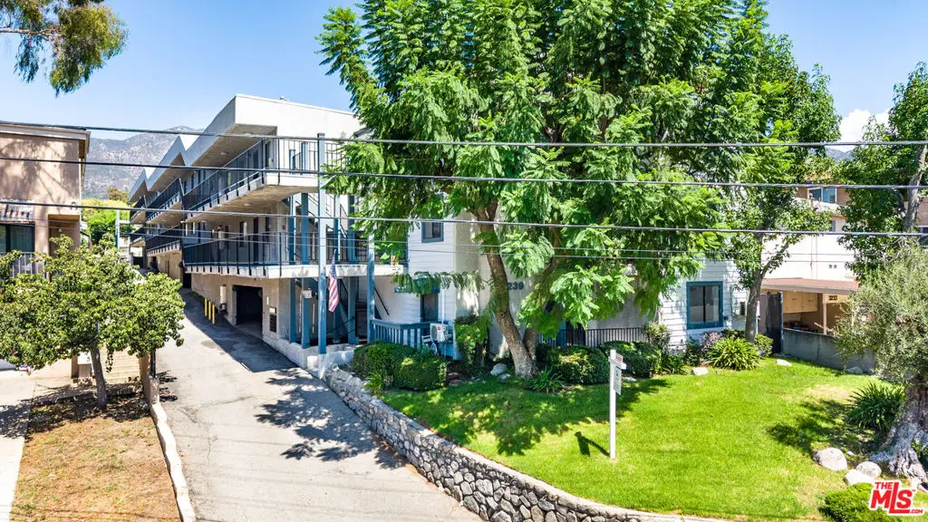 3239 Altura Avenue, La Crescenta, CA 91214 - #1