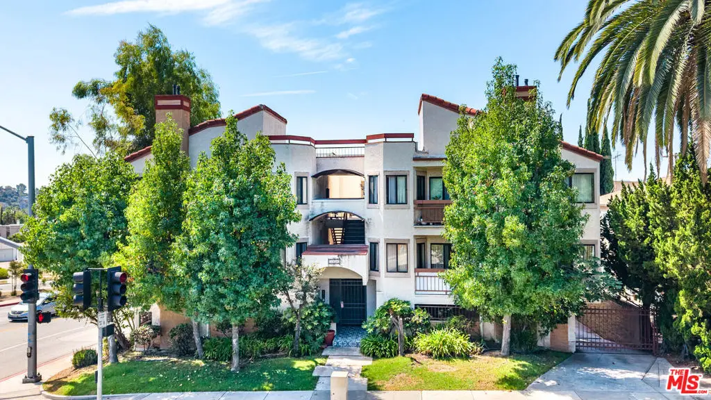 1554 E Wilson Avenue #9, Glendale, CA 91206 - #1