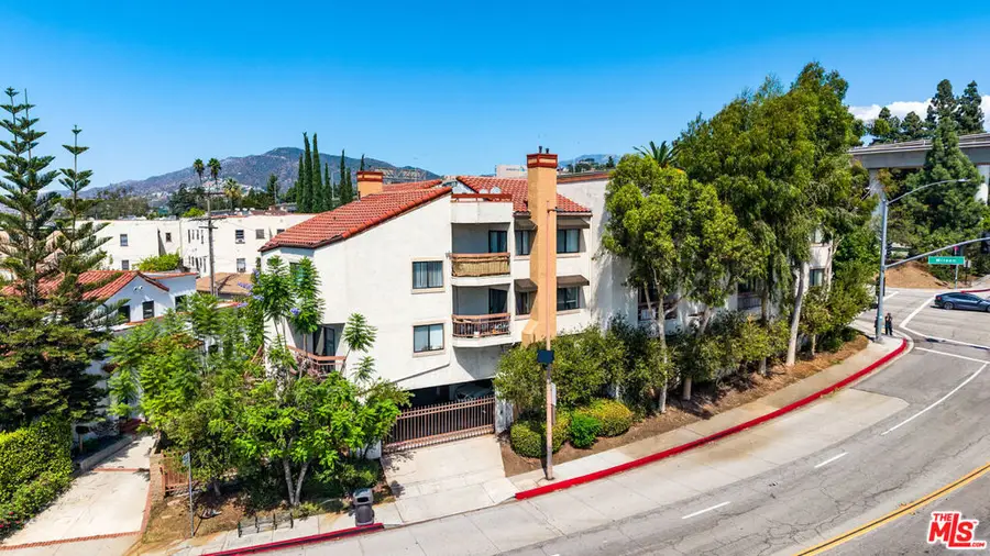 1554 E Wilson Avenue #9, Glendale, CA 91206 - #3