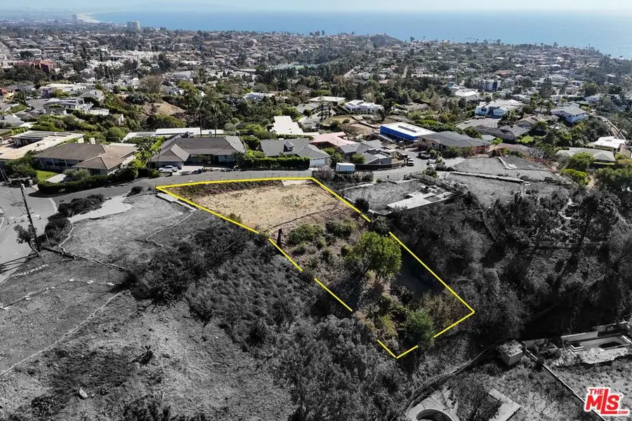 16007 Anoka Drive, Pacific Palisades, CA 90272 - #2