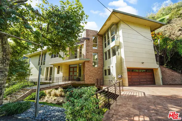3685 Mandeville Canyon Road, Los Angeles, CA 90049