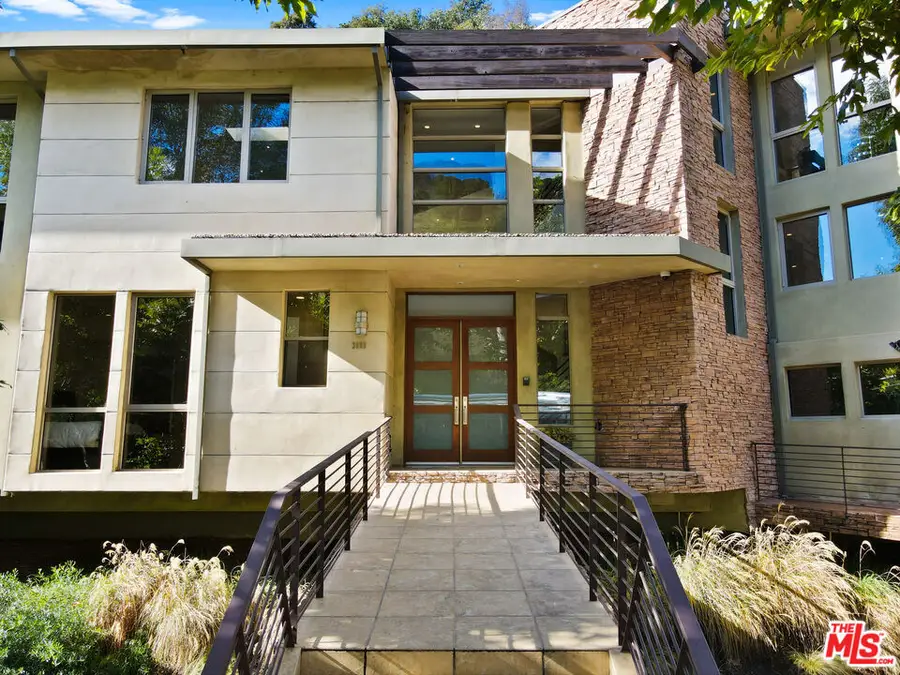 3685 Mandeville Canyon Road, Los Angeles, CA 90049 - #3