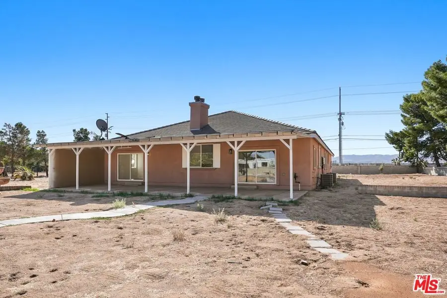 1659 W Columbia Way, Lancaster, CA 93534 - #2