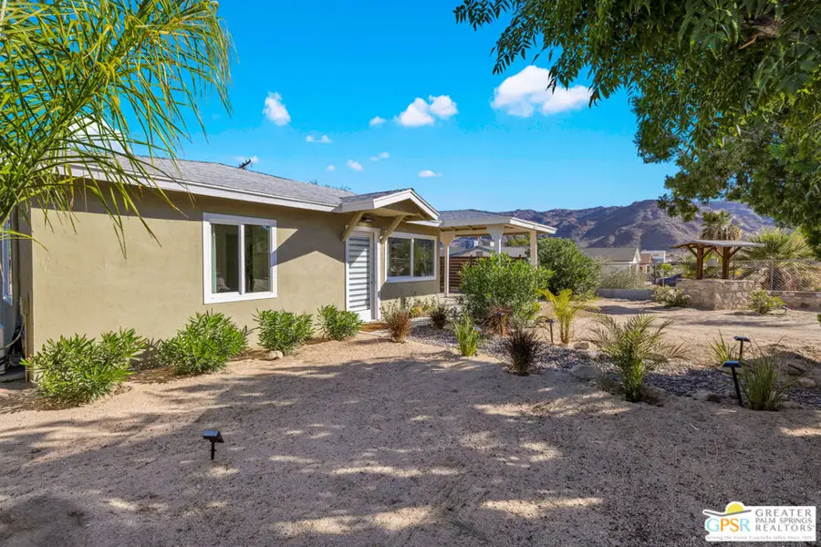 6415 Cahuilla Avenue, Twentynine Palms, CA 92277 - #2