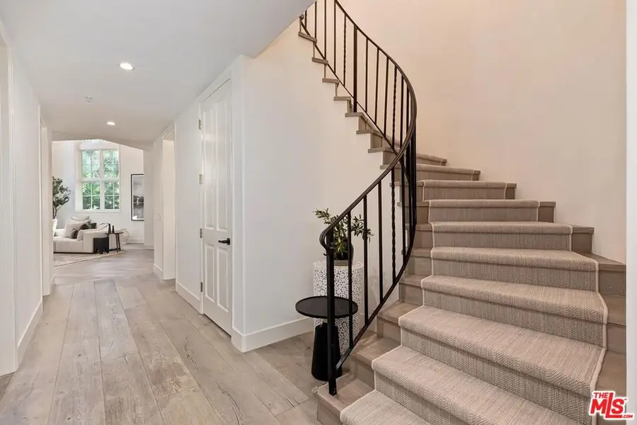 11500 San Vicente Boulevard #221, Los Angeles, CA 90049 - #3