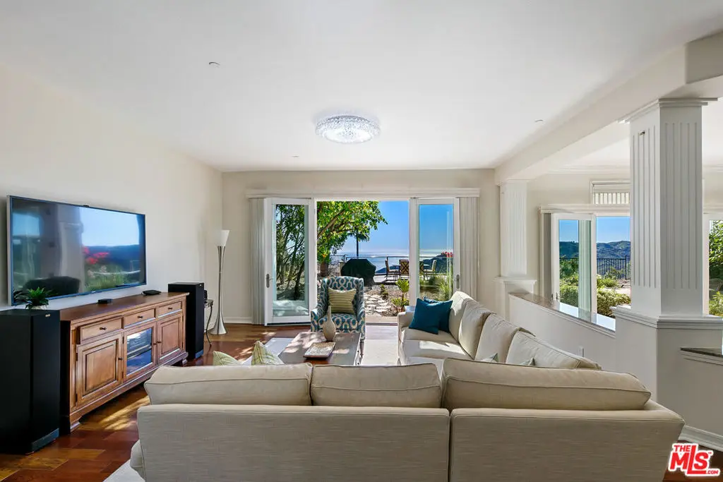 16868 Calle De Sarah, Pacific Palisades, CA 90272 - #1