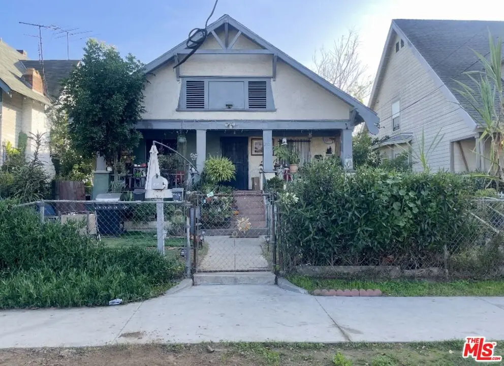 210 W 47th Street, Los Angeles, CA 90037 - #1