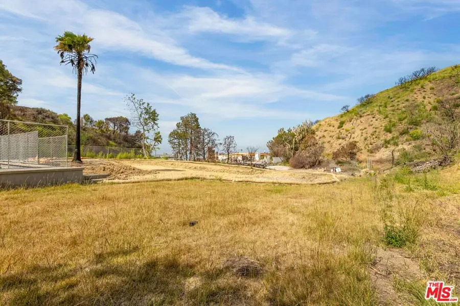 1228 Las Lomas Place, Pacific Palisades, CA 90272 - #3