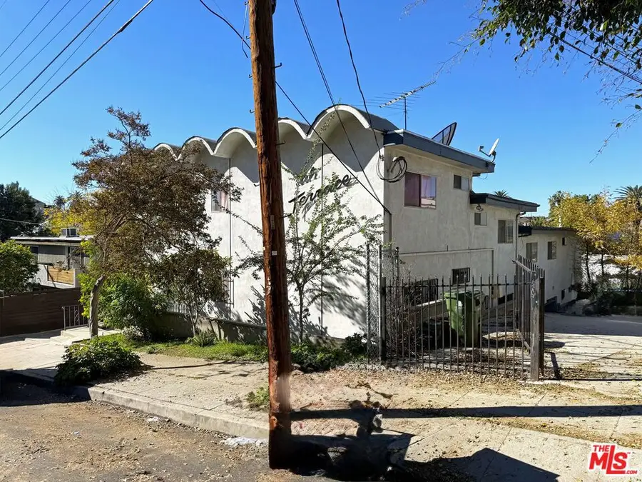 1331 Sutherland Street, Los Angeles, CA 90026 - #3