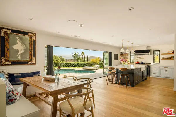 8251 Skyline Drive, Los Angeles, CA 90046