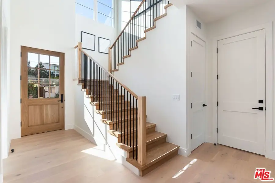 3662 Stoner Avenue, Los Angeles, CA 90066 - Image #2