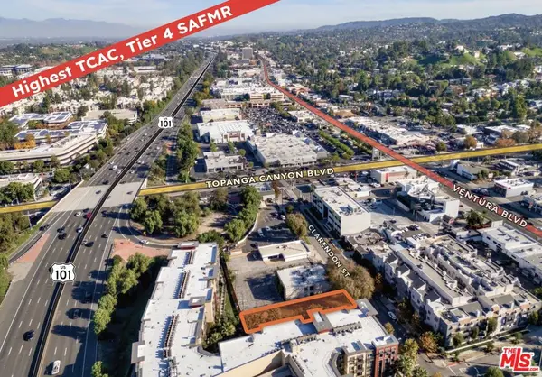 22045 Clarendon Street, Woodland Hills, CA 91367