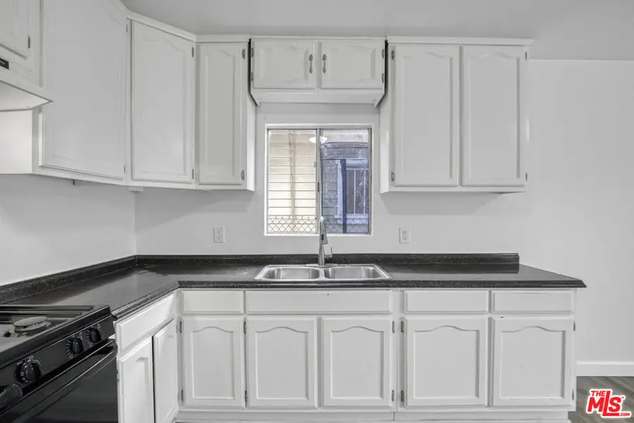 5903 Bonsallo Avenue, Los Angeles, CA 90044 - #3