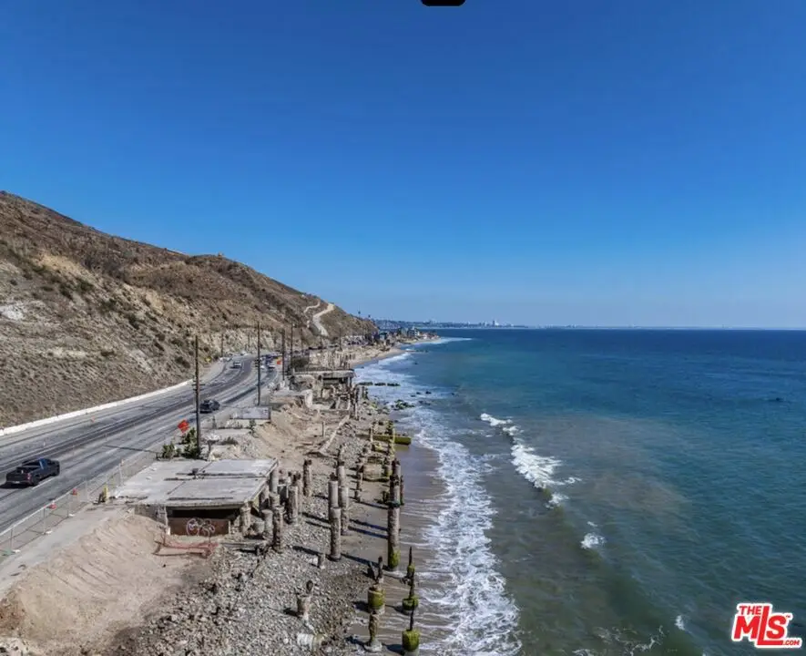 19124 Pacific Coast Highway, Malibu, CA 90265 - Image #2
