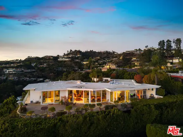 1515 Blue Jay Way, Los Angeles, CA 90069