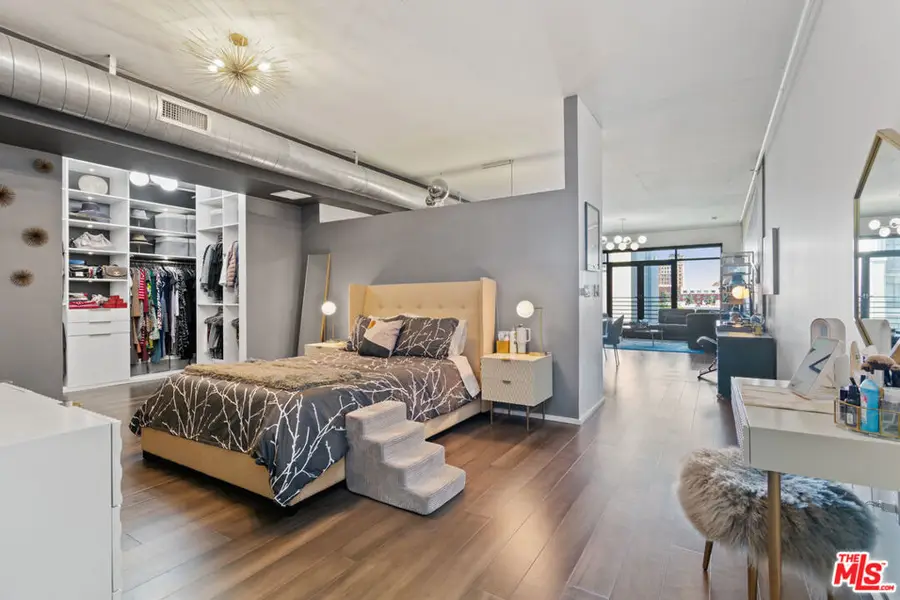 1111 S Grand Avenue #716, Los Angeles, CA 90015 - #3