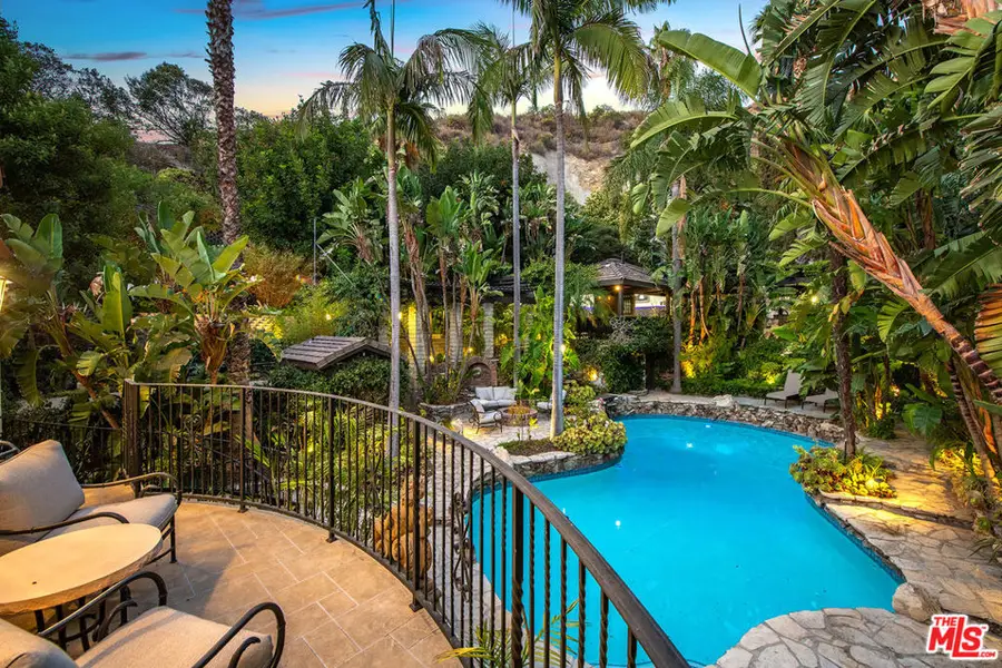 1258 E Elmwood Avenue, Burbank, CA 91501 - #2