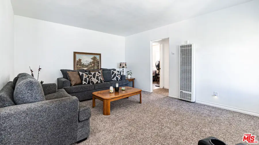 9995 Redwood Avenue, Fontana, CA 92335 - #3