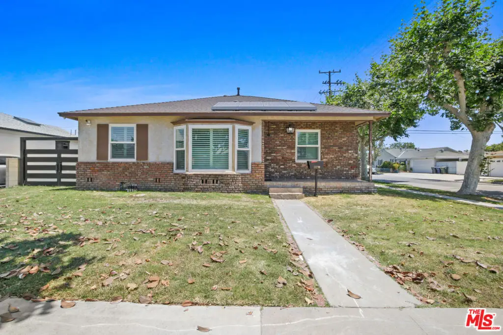 4702 Adenmoor Avenue, Lakewood, CA 90713 - Image #1