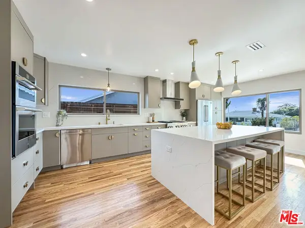 5810 S Halm Avenue, Los Angeles, CA 90056