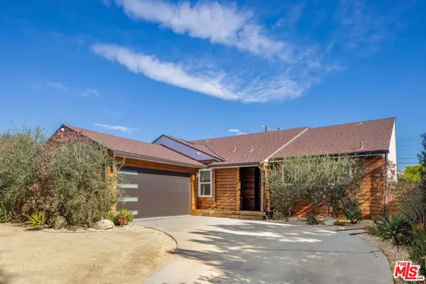 5860 Alcove Avenue, Valley Village, CA 91607