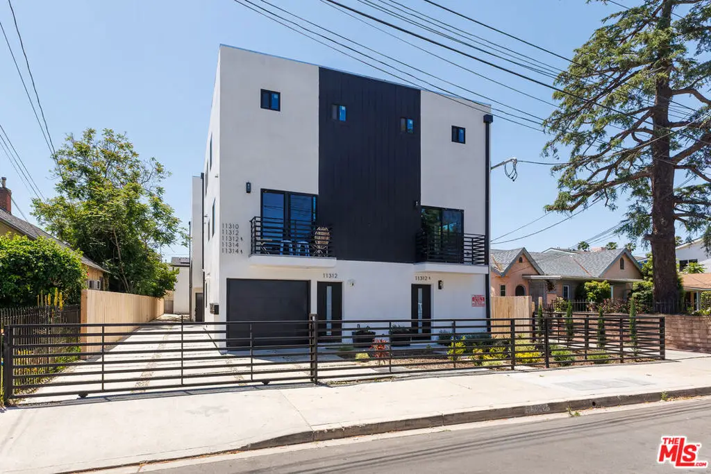 11314 Martha Street, North Hollywood, CA 91601 - #1