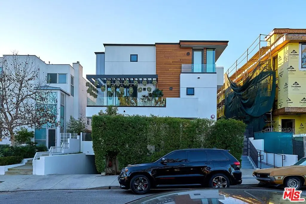 829 N Martel Avenue #5, Los Angeles, CA 90046 - Image #1