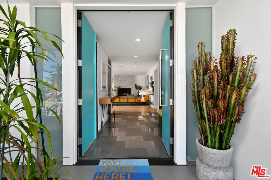 20150 Delita Drive, Woodland Hills, CA 91364 - #2