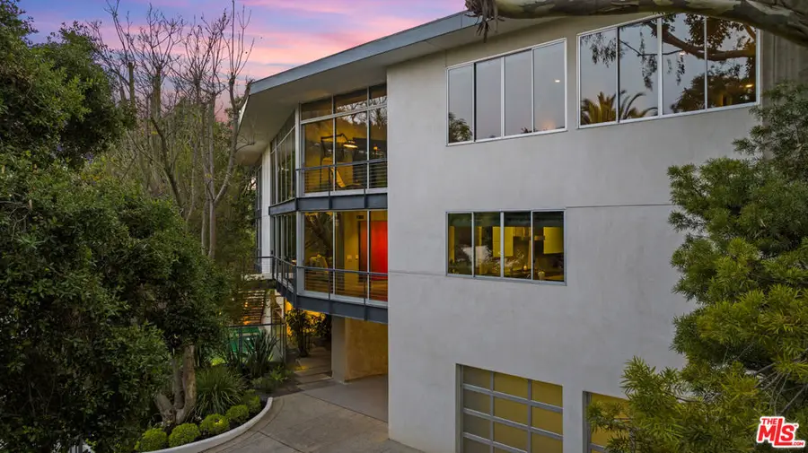 2207 Bowmont Drive, Beverly Hills, CA 90210 - #2
