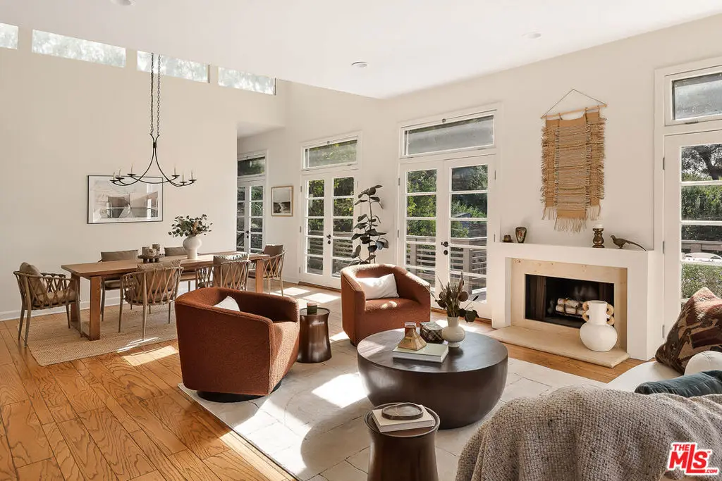 2640 N Commonwealth Avenue, Los Angeles, CA 90027 - #1