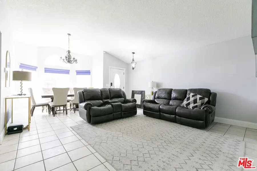 567 Conifer Drive, Palmdale, CA 93550 - Image #2