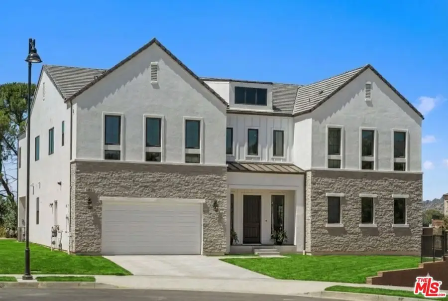 11091 Woodcrest Court, Chatsworth, CA 91311 - #2