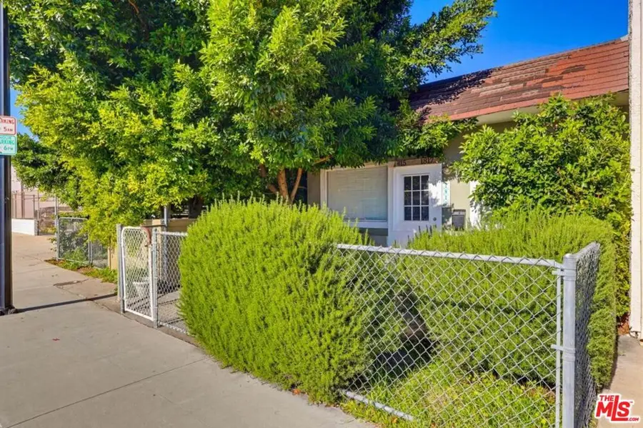 1817 W Burbank Boulevard, Burbank, CA 91506 - #2